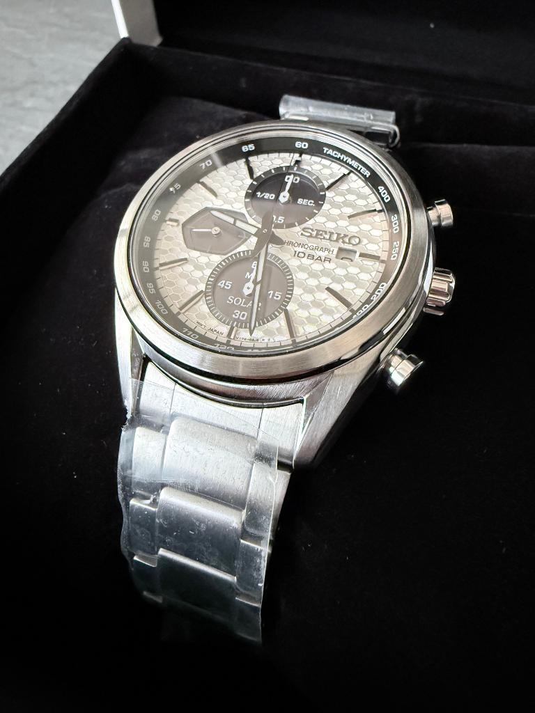 Seiko Solar Chronograph 41.4 mm Macchina Sportiva SSC769P1, Bijoux, Sacs & Beauté, Montres de sport, Neuf, Argent, Enlèvement ou Envoi