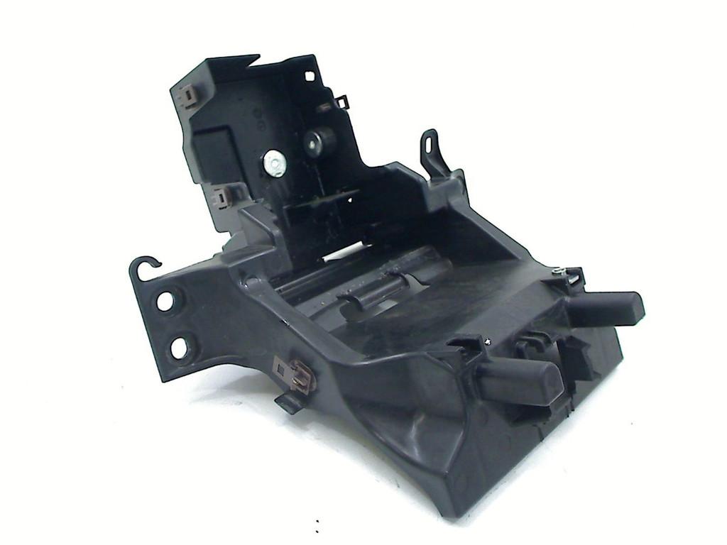 CARENAGE PANNEAU INTERNE NC 750 X 2021- (50234-mkw-d0), Dhr. S. di Majo, Utilisé, Info@cama-motorparts.nl, P.J. Troelstraweg 8 8
3144 CX  MAASSLUIS, NL