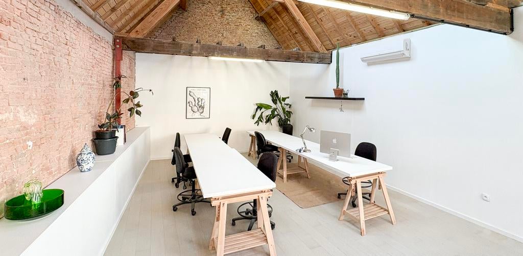 Coworking à petite échelle pour les créatifs à Gand, 80 m², Location, Bureau