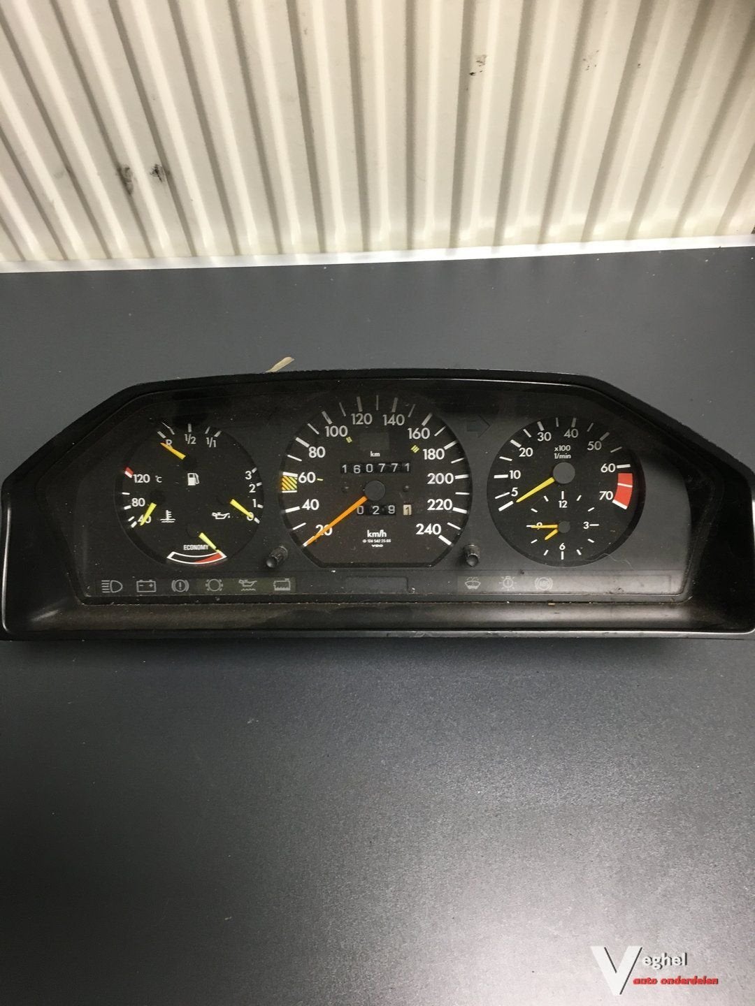 Mercedes W124  Benzine 124 542 2566   Km Tellerklok, Gebruikt, -, -, Ophalen of Verzenden