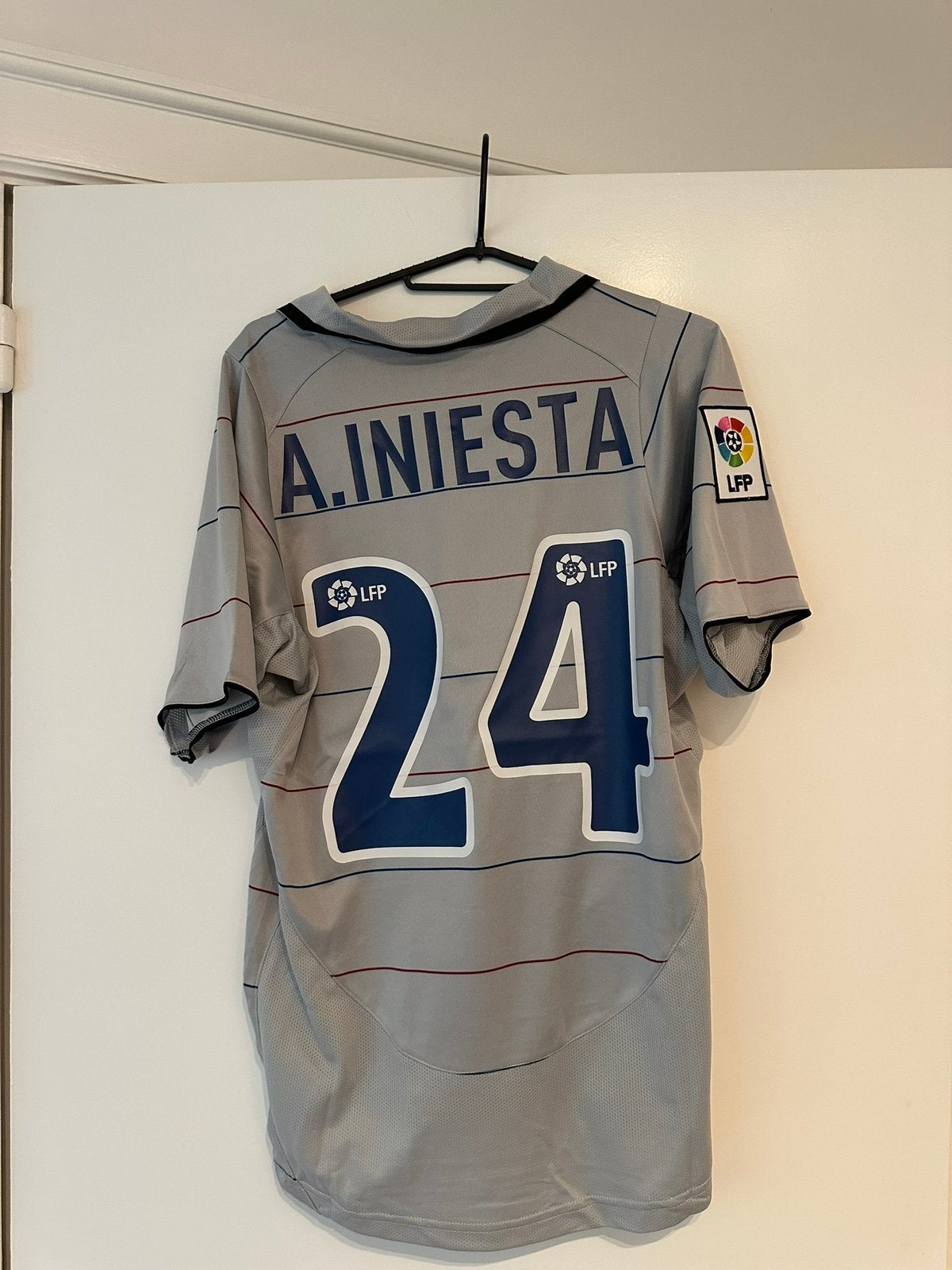 Iniesta Barcelona S, Enlèvement ou Envoi, Comme neuf