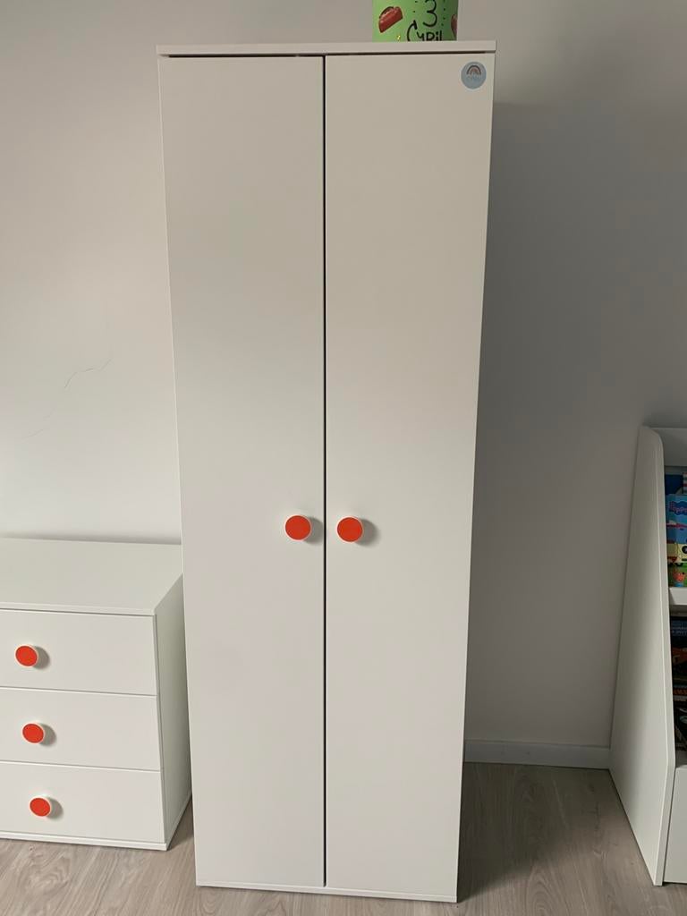Armoire pour enfants IKEA à deux portes, Enlèvement, Comme neuf