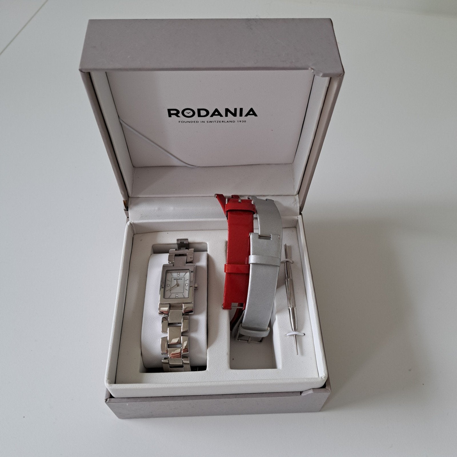 Horloge RODANIA voor dames, Ophalen