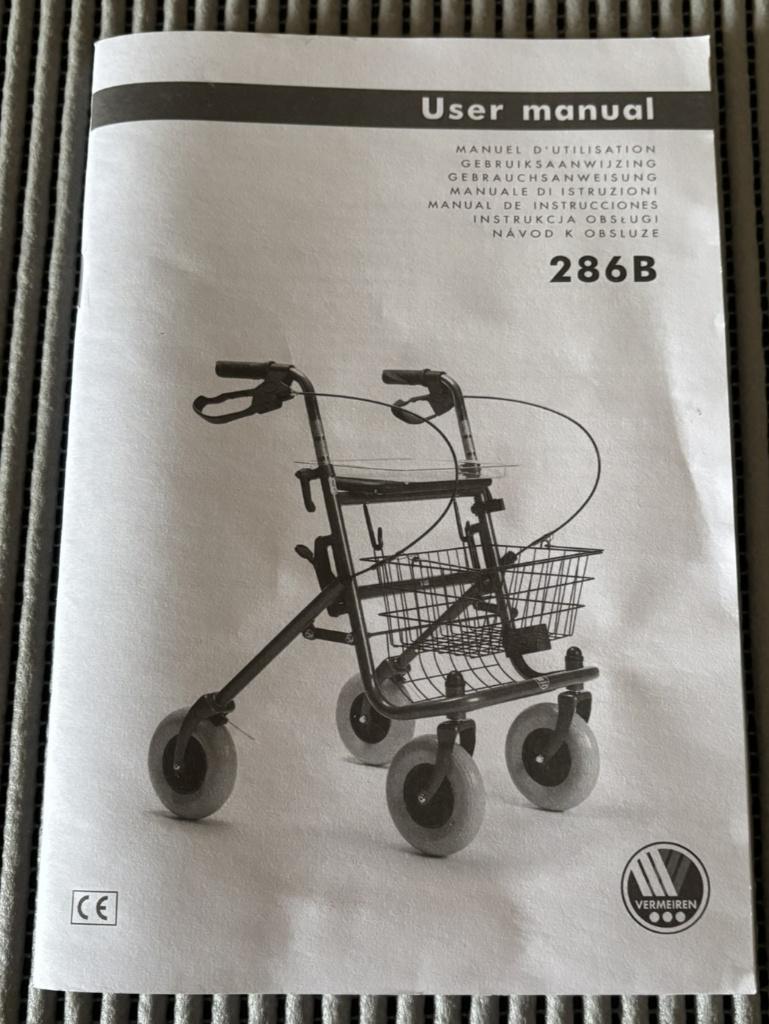 Opvouwbare rollator, Ophalen, Opvouwbaar, Zo goed als nieuw