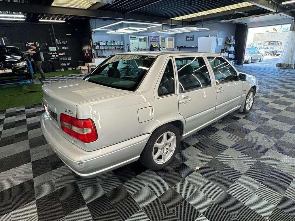 Volvo S70 2.5 BENZINE AUTOMATIQUE BJ. 1999 KM. 320.000, Auto's, Oldtimers, Automaat, 4 deurs, 144 pk, Bedrijf
