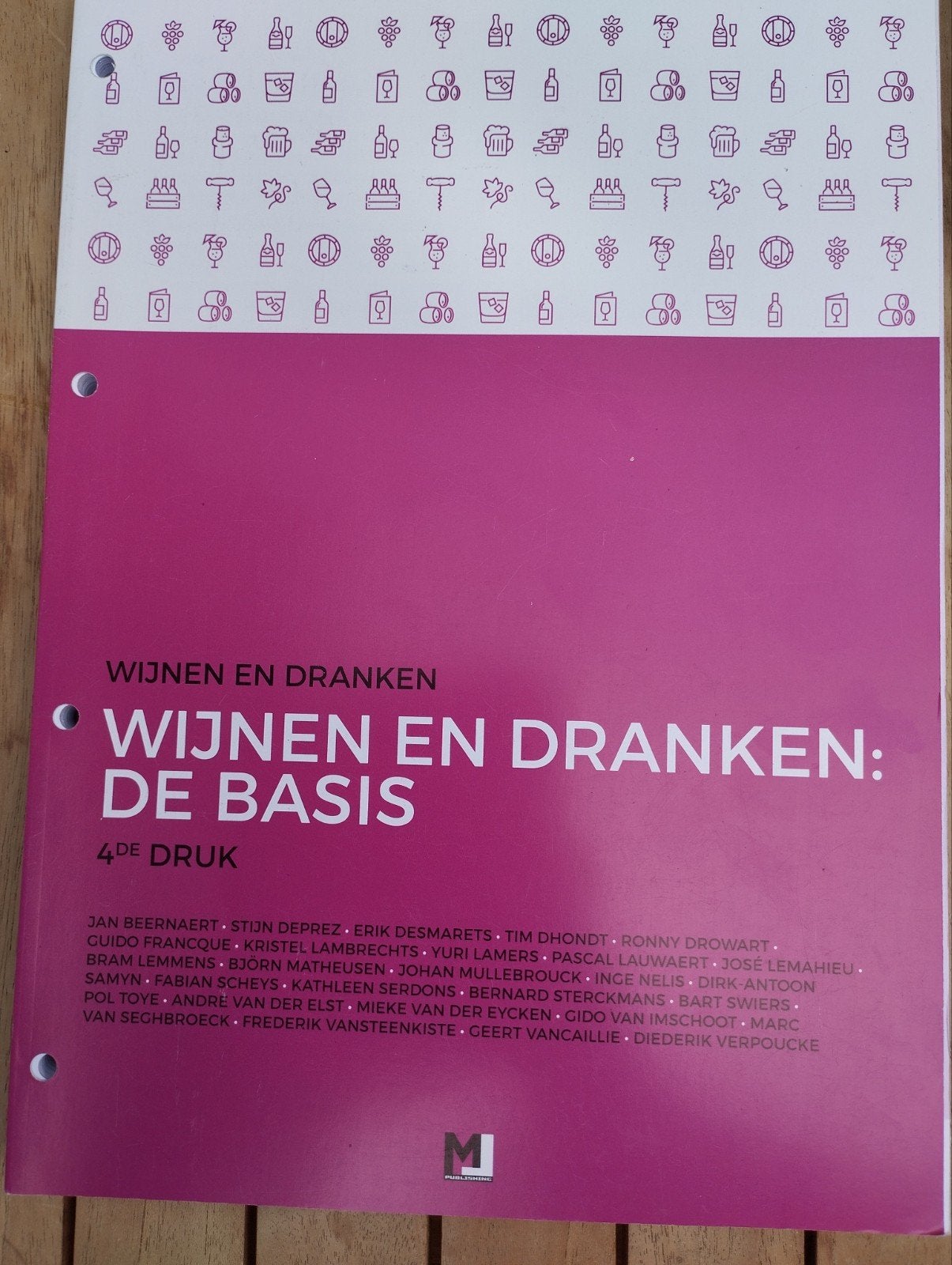 Geert Vancaillie - Wijnen en dranken: de basis - 4de druk, Boeken, Ophalen of Verzenden, Nederlands, Geert Vancaillie; Erik Desmarets; Jan Beernaert
