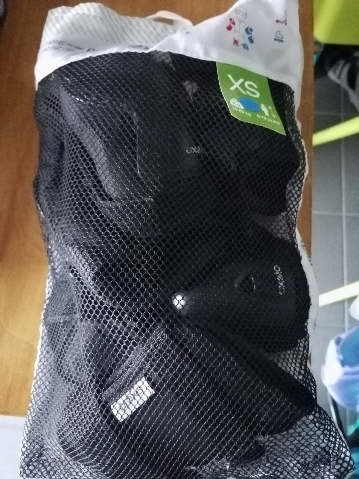 knie-, pols- en elleboogbeschermers maat XS, Kinderen, Zo goed als nieuw, Bescherming, Ophalen