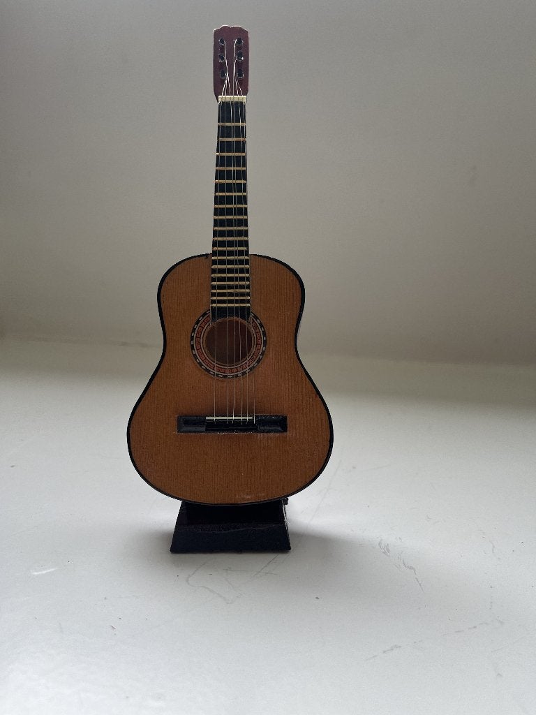 Vintage miniatuur klassieke gitaar (hard koffertje), Ophalen of Verzenden, Zo goed als nieuw, Klassieke of Spaanse gitaar, Met koffer