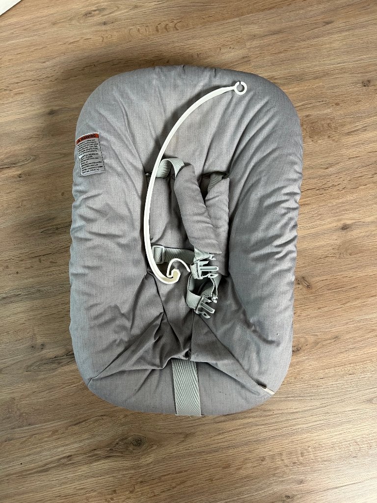 Stokke Tripp Trapp newborn set, Kinderen en Baby's, Kinderstoelen, Ophalen, Zo goed als nieuw, Overige typen, Gordel(s)