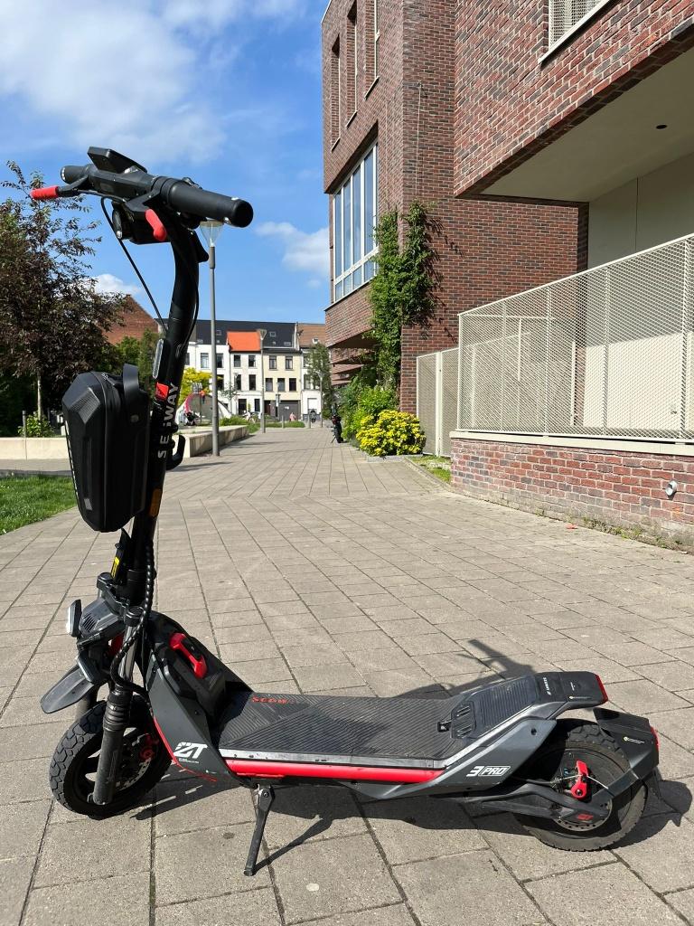 Segway ZT3 Pro, Fietsen en Brommers, Ophalen, Zo goed als nieuw, Elektrische step (E-scooter), Segway nineboth
