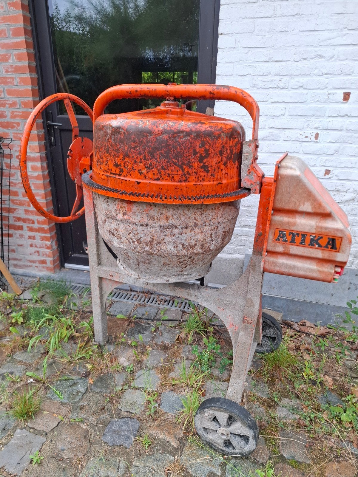 betonmolen voor herstelling of onderdelen ATIKA profi 145, Ophalen, Gebruikt