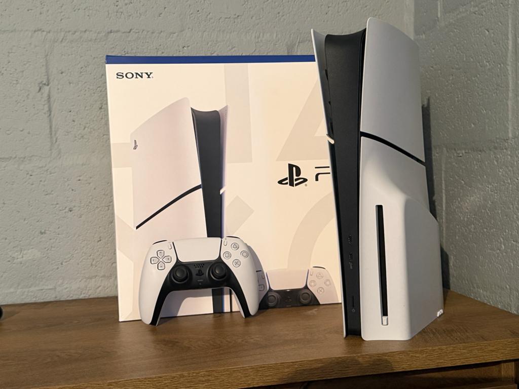 PS5 SLIM Standard avec lecteur de disque ., Ophalen, Zo goed als nieuw