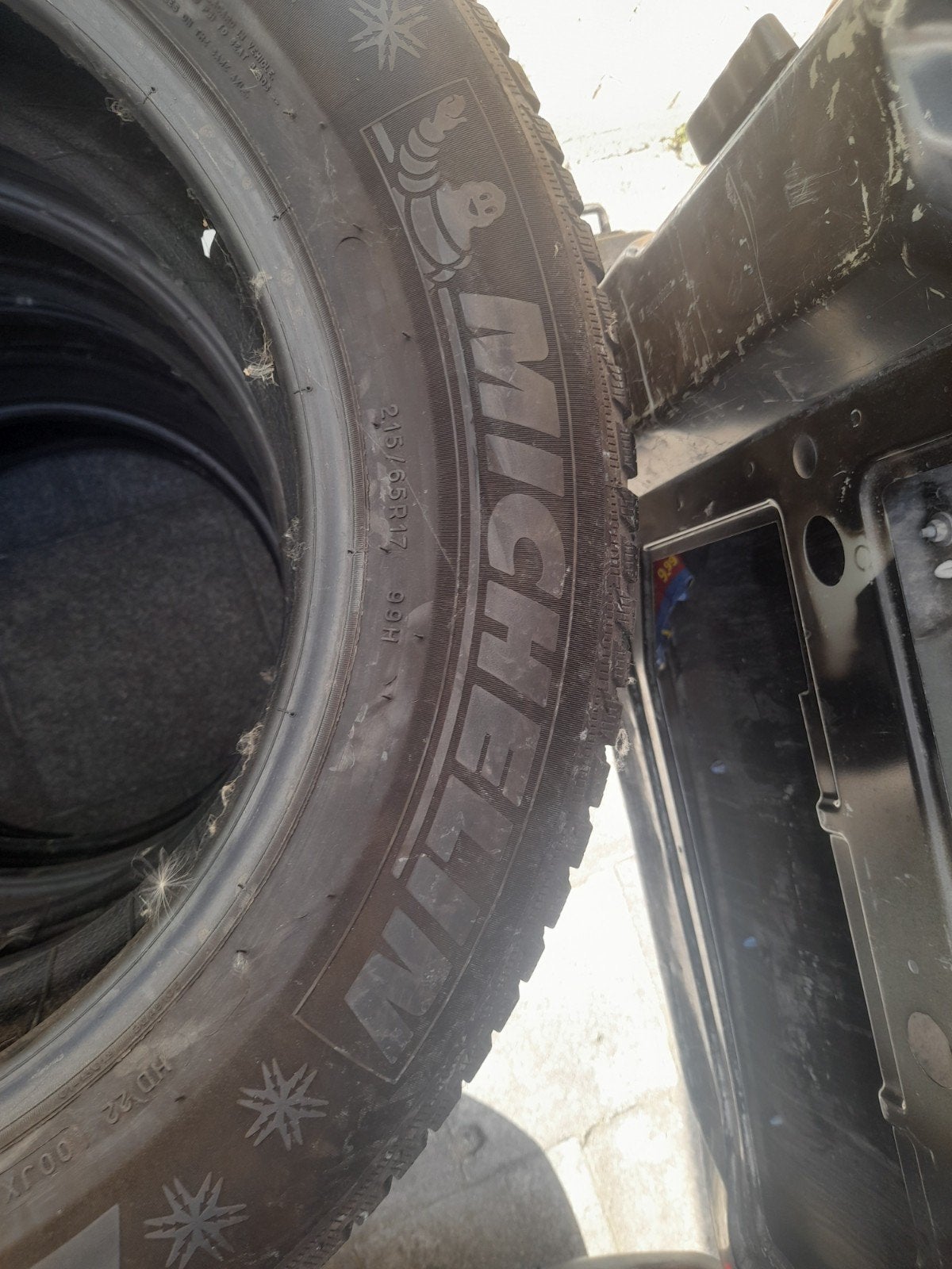 4 beaux pneus 215 65 17 Michelin, Enlèvement ou Envoi
