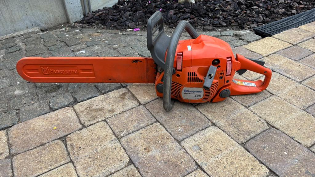 Scie à chaîne Husqvarna 445 Generation 2, Jardin & Terrasse, Outils à main, Enlèvement, Utilisé