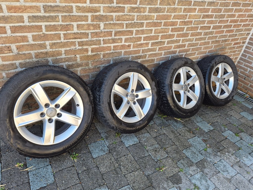 Jante audi a4 b8 b9 pneus hiver, Autos : Pièces & Accessoires, Pneus & Jantes, Pneus et Jantes, Pneus hiver, 16 pouces, Véhicule de tourisme