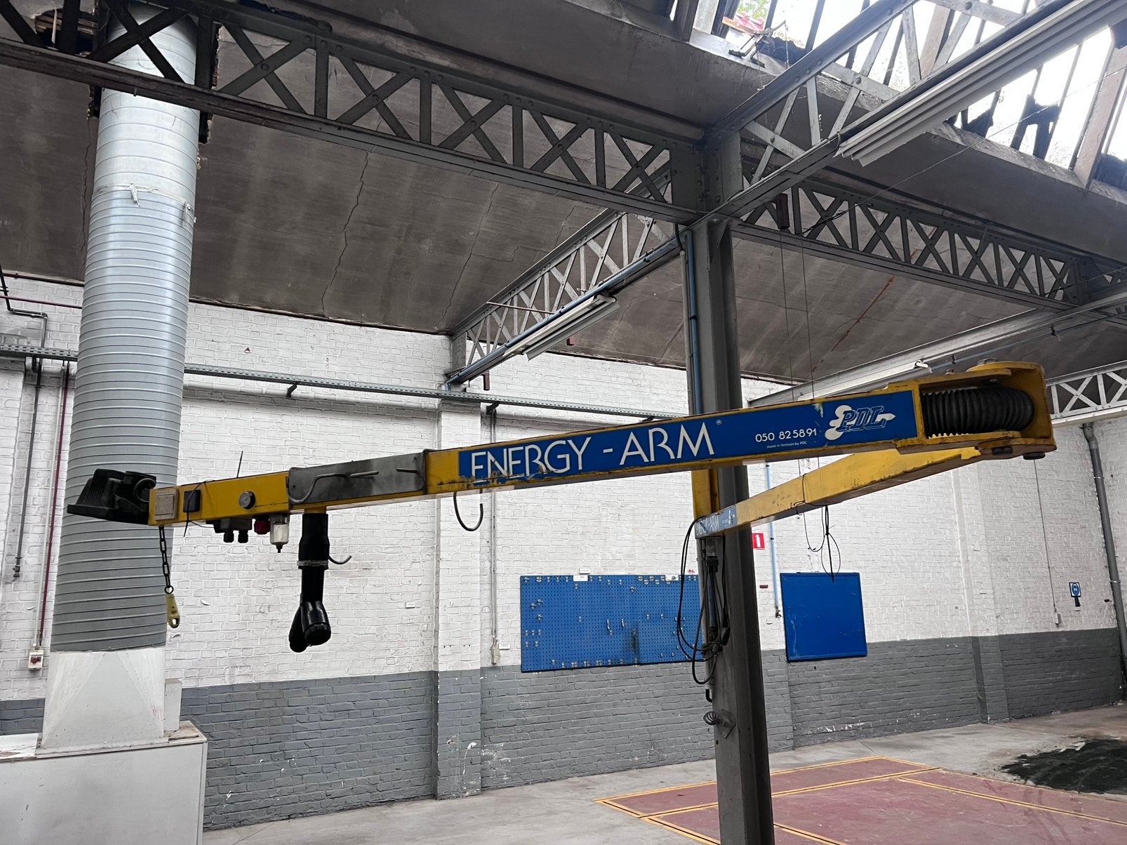 Energy-Arm pour les ateliers de carrosserie, Enlèvement, Utilisé