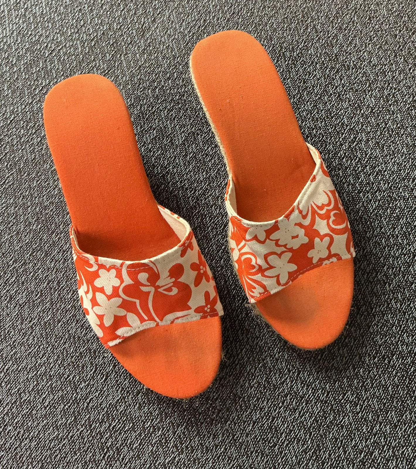 Espadrille slipper met mooie print, Oranje, Zo goed als nieuw, Sandalen of Muiltjes, Ophalen of Verzenden