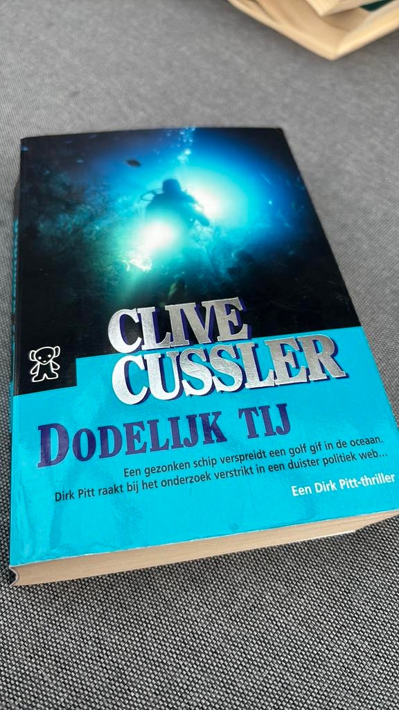 Clive Cussler - Dodelijk tij, Boeken, Ophalen of Verzenden, Clive Cussler