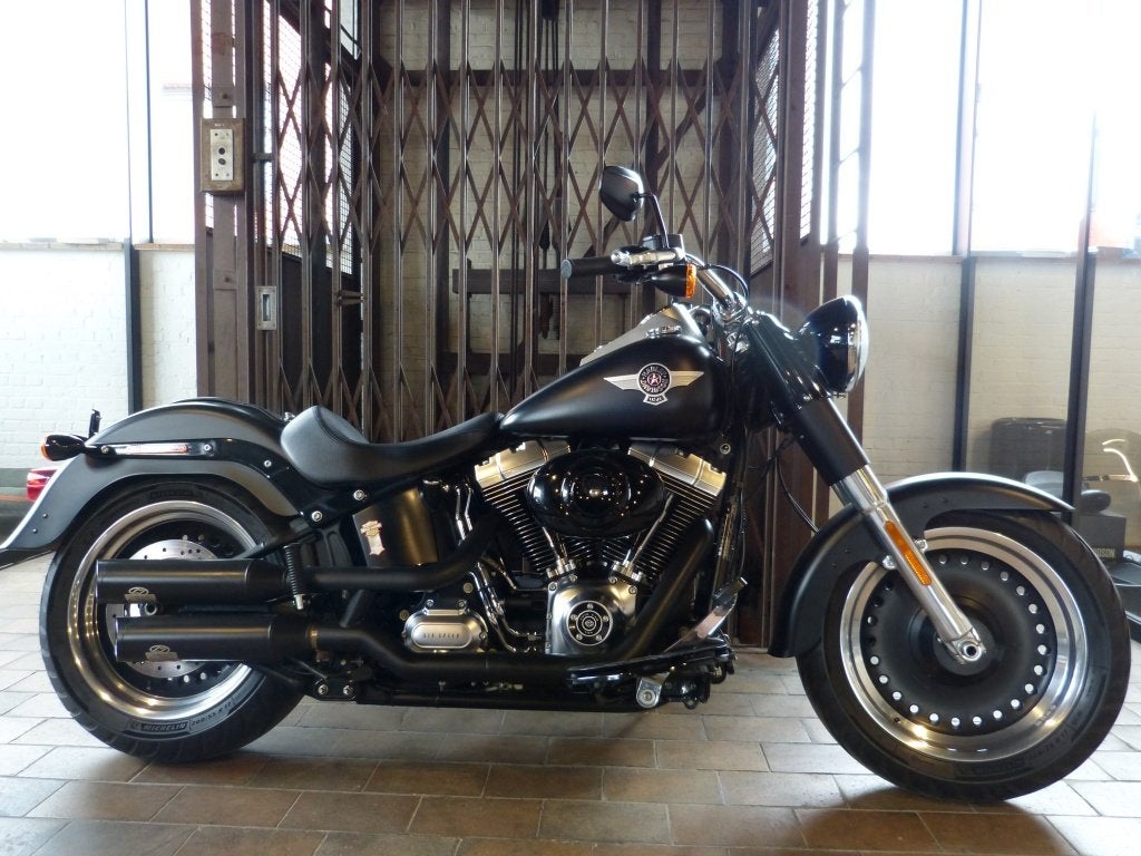 Harley-Davidson SOFTAIL FLSTFB Fat Boy Lo (bj 2016), Motoren, Meer dan 35 kW, Overig, Gentweg 32
9940  Evergem, 1690 cc