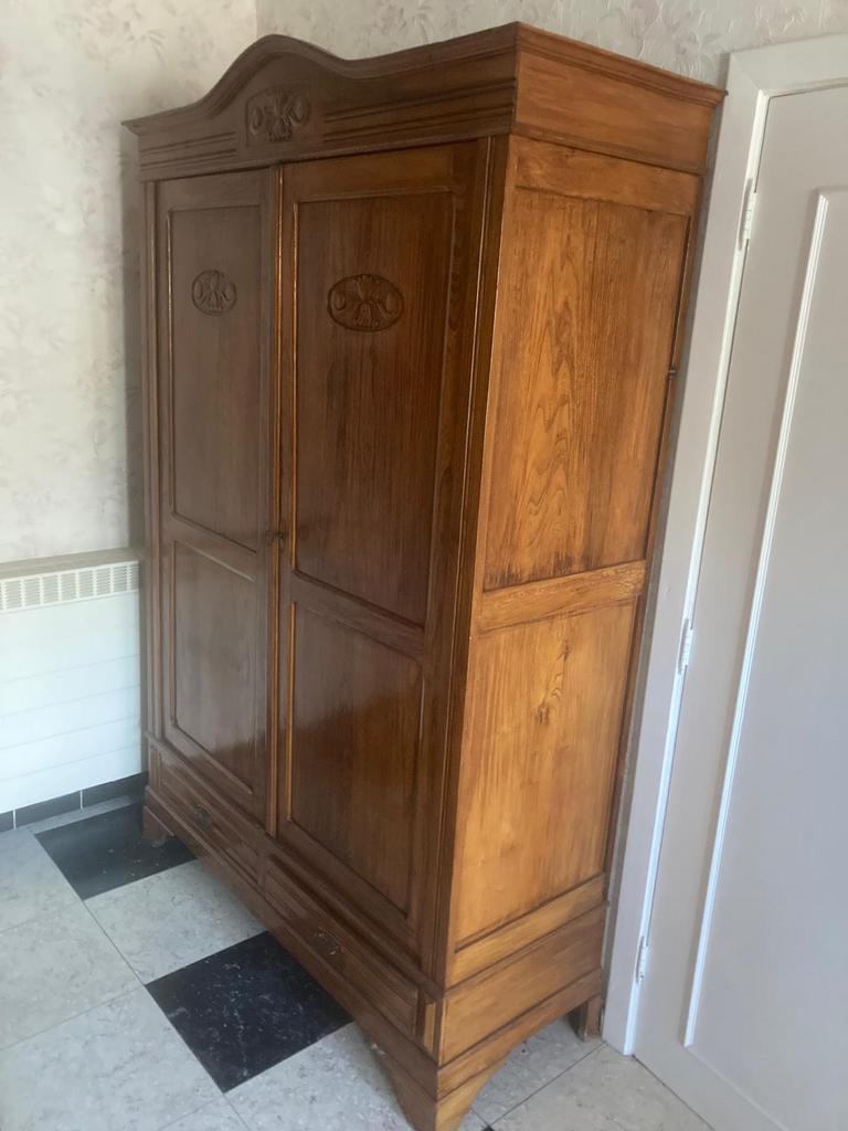 Vestiairekast / halkast massief hout, Ophalen