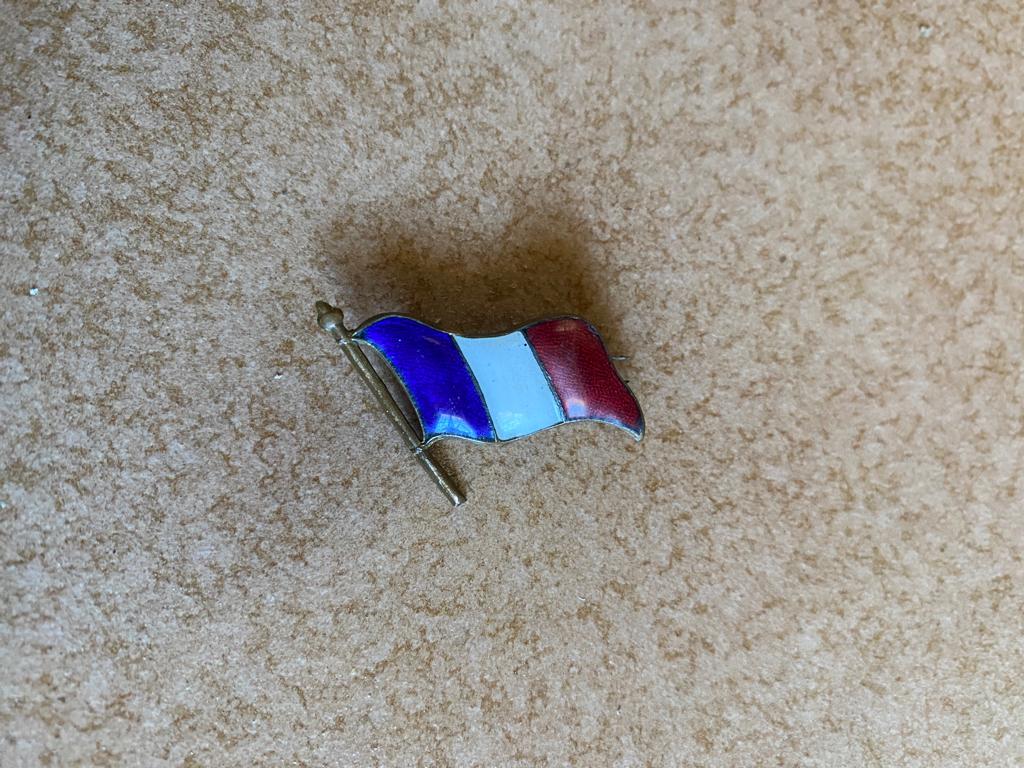 Broche drapeau français émaillé 3 cm épingle ancien vintage, Moins de 4 cm, Utilisé, Autres matériaux, Bleu