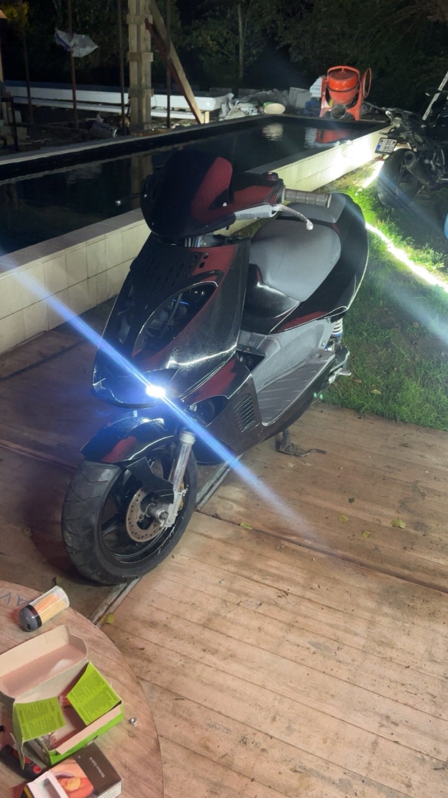 Aprilia SR50 – 2000 – B klasse papieren, Ophalen, Zo goed als nieuw, Uitlaat, Aprilia