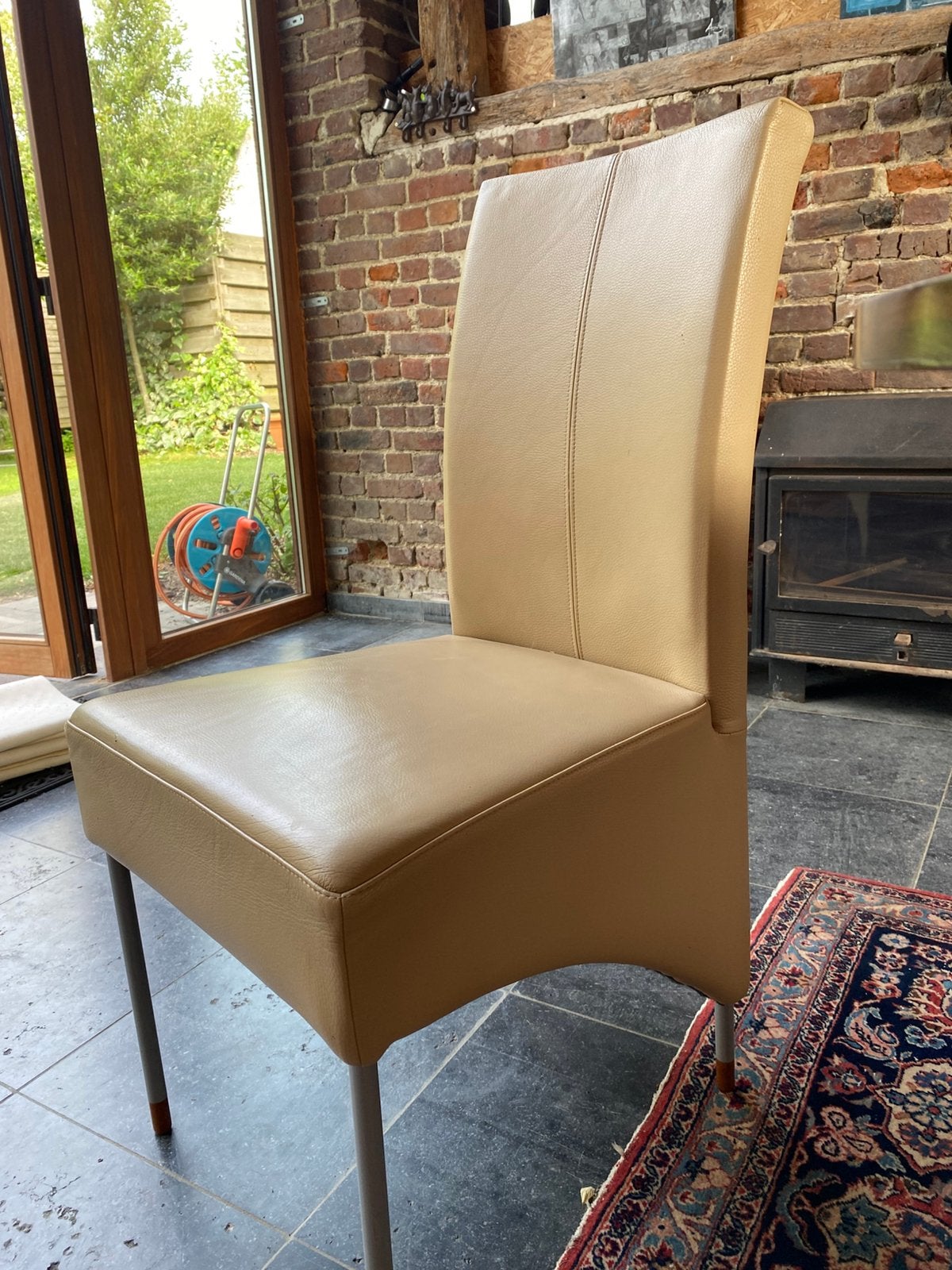 Lederen stoel, Huis en Inrichting, Stoelen, Ophalen, Gebruikt, Leer, Tijdloos