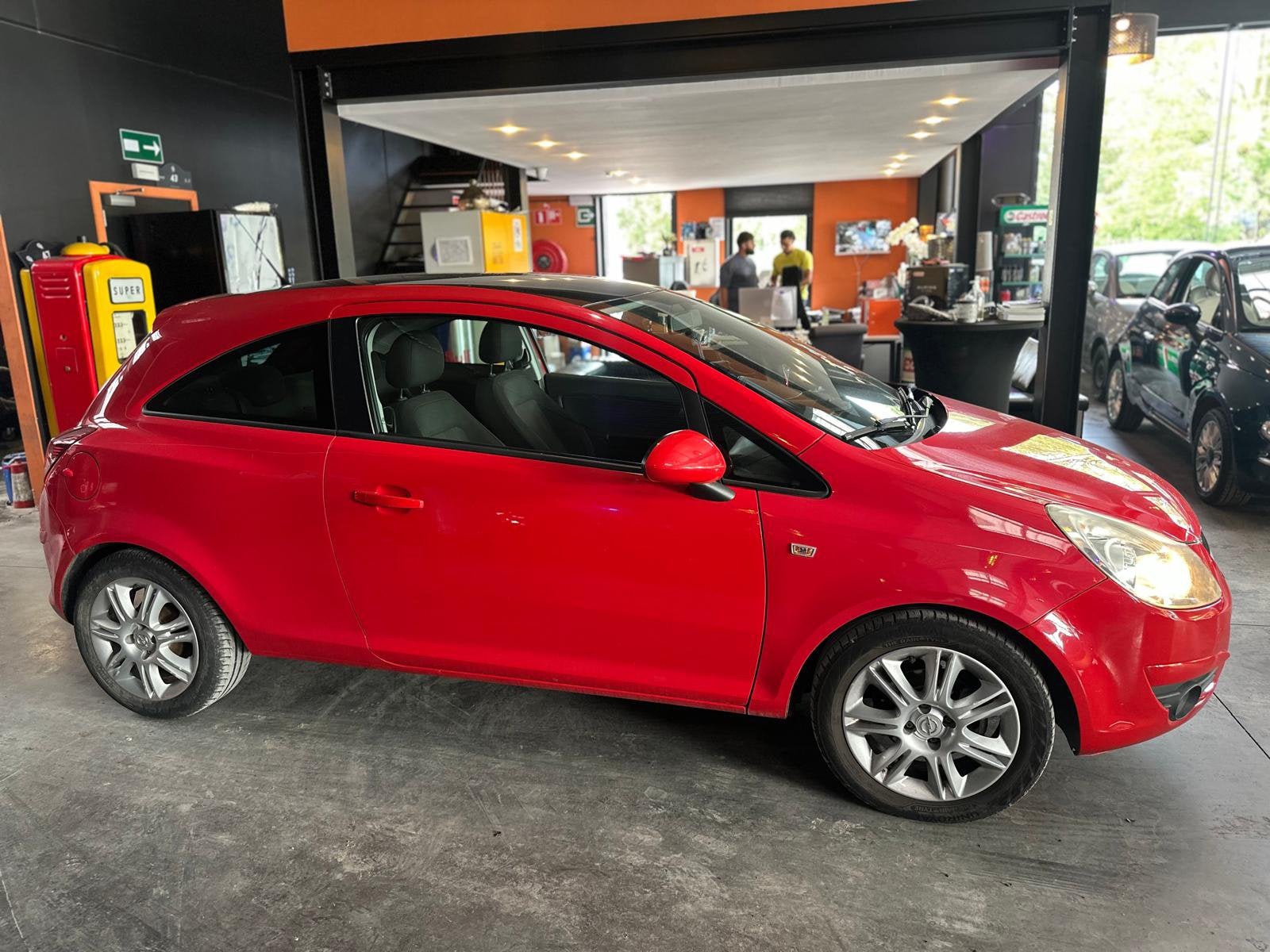 OPEL CORSA, Rouge, Achat, Entreprise, Noir