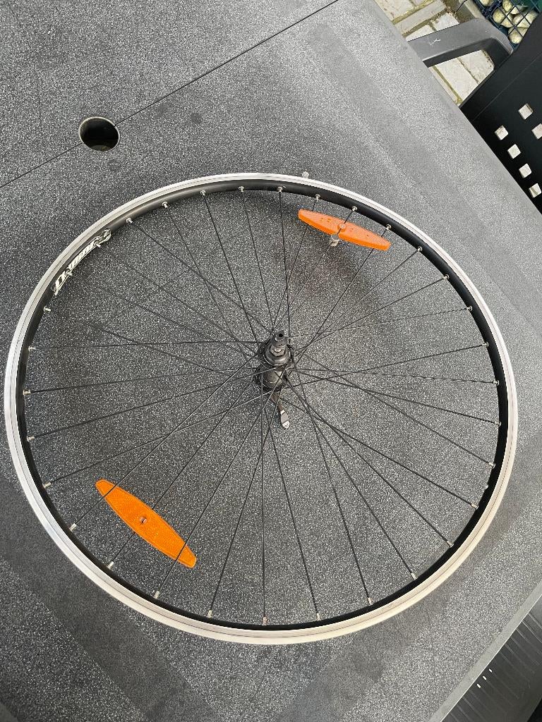 wiel voor stadsfiets Bontrager 18-622, Fietsen en Brommers, Fietsonderdelen, Wiel, Gebruikt, Ophalen of Verzenden, Bontrager