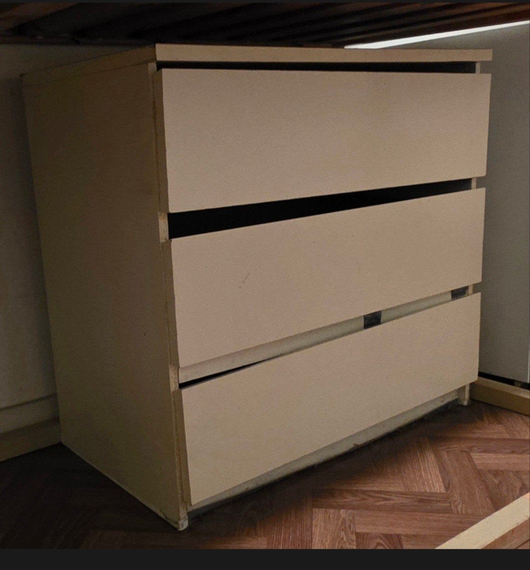 2 commodes, Enlèvement