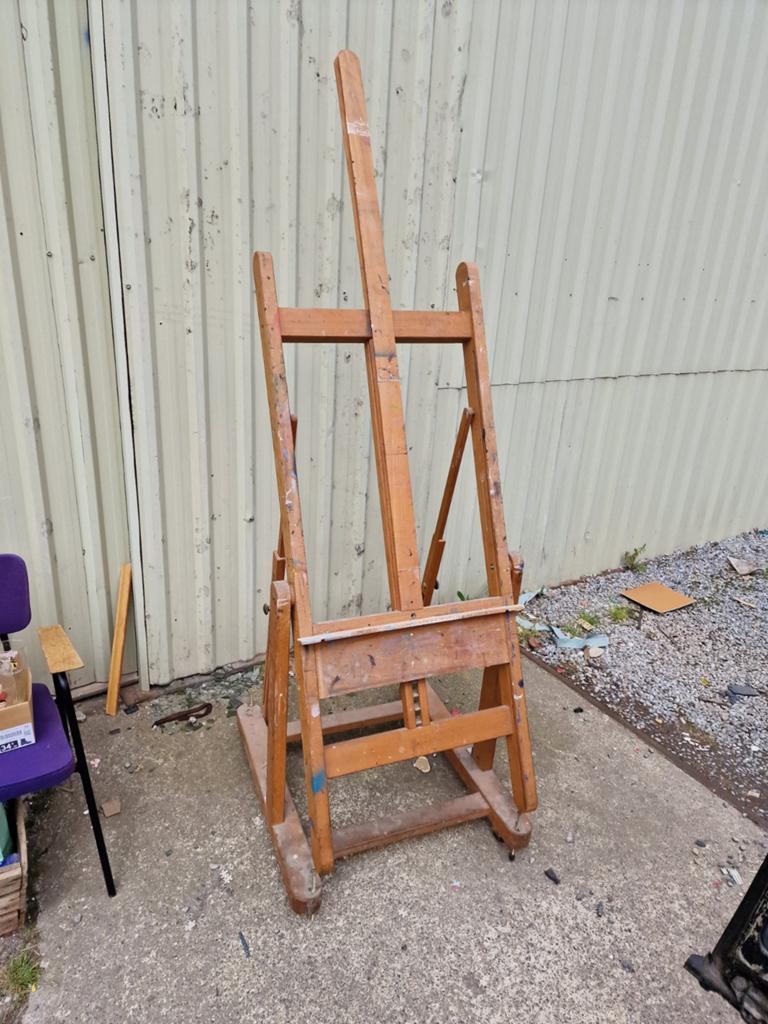 LARGE VINTAGE
ANCO BILT ARTIST'S
EASEL, Ophalen