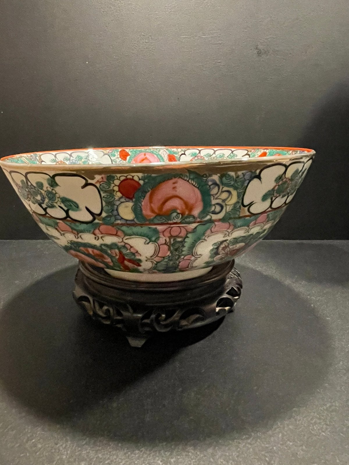 Chinees canton family rose (rose medallion) porselein kom, Antiek en Kunst, Ophalen