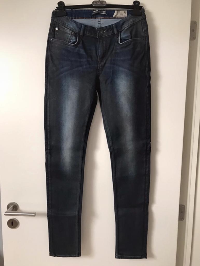 Jeans Garcia avec effet huilé sur le jeans., Enlèvement ou Envoi, Porté, Bleu, W30 - W32 (confection 38/40)