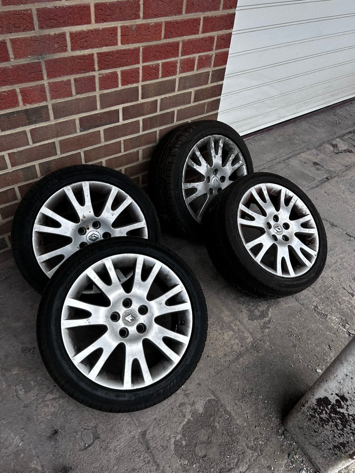 Velgen plus banden  215/15/R17, Auto-onderdelen, Banden en Velgen, Ophalen, Band(en)