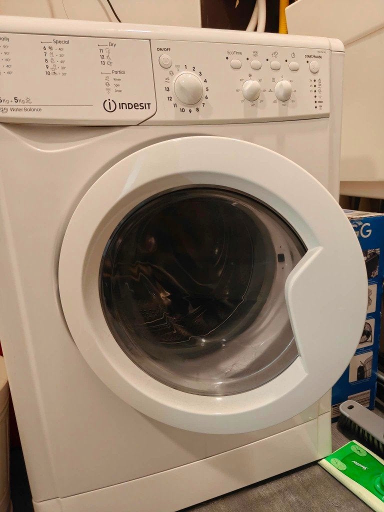 Combi wasmachine/droogkast, 4 tot 6 kg, Ophalen, Gebruikt