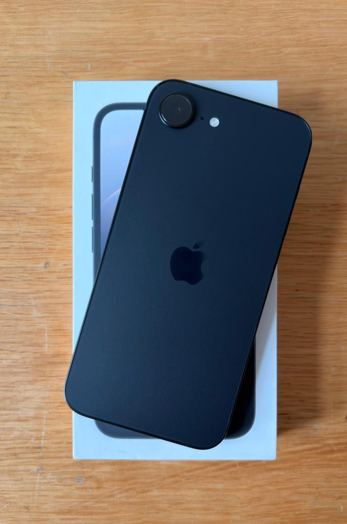Iphone 16e, Ophalen, Zo goed als nieuw, IPhone 16e