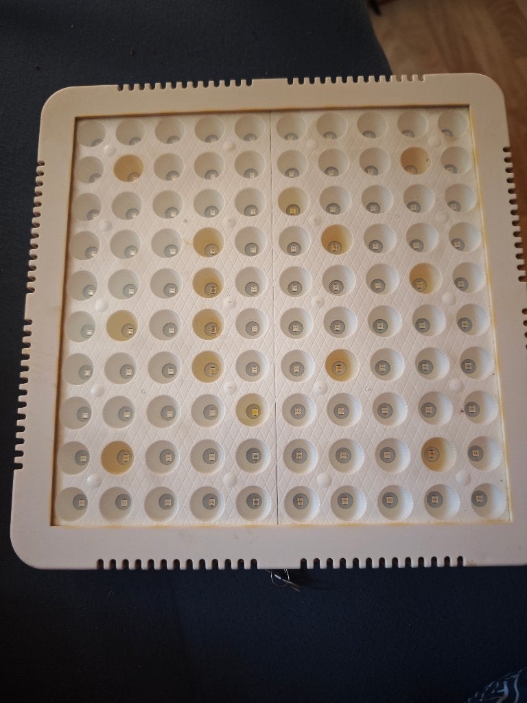 Lampe led grow light, Ophalen, Zo goed als nieuw