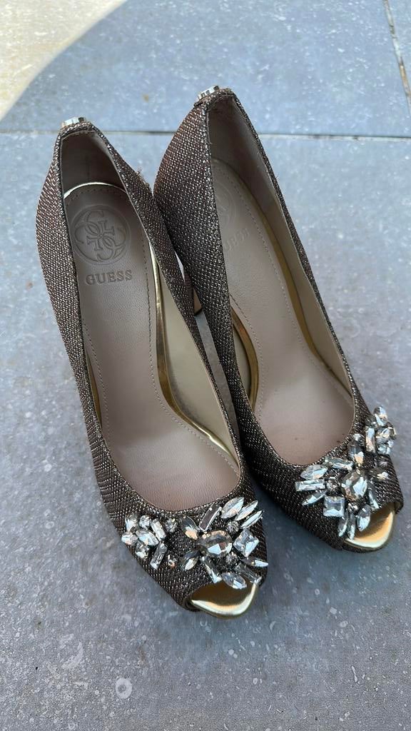 Talon Guess, Enlèvement, Porté, Chaussures à haut talons