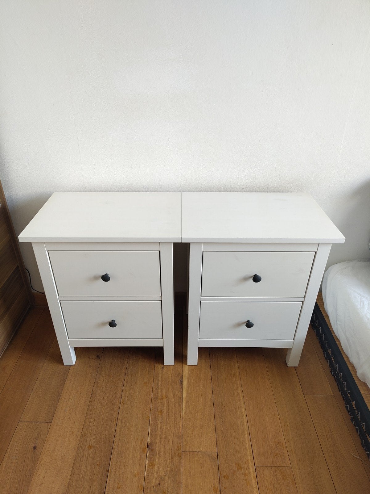 Tables de chevet Ikea Hemnes x2, 45 à 65 cm, Enlèvement, Utilisé, 55 à 70 cm