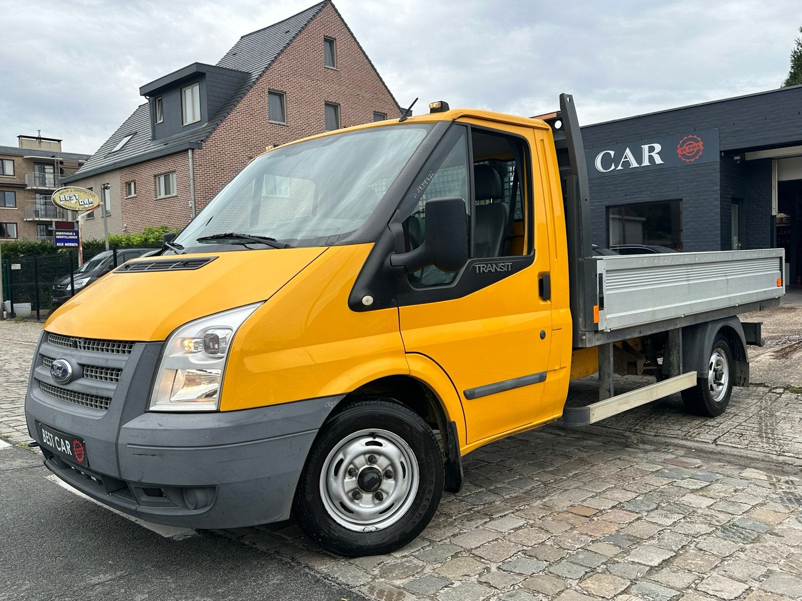 Ford Transit 2.2TDCi * Laadbak * 72.000KM, Auto's, Bestelwagens en Lichte vracht, Euro 5, 4 cilinders, Bedrijf, Grijs
