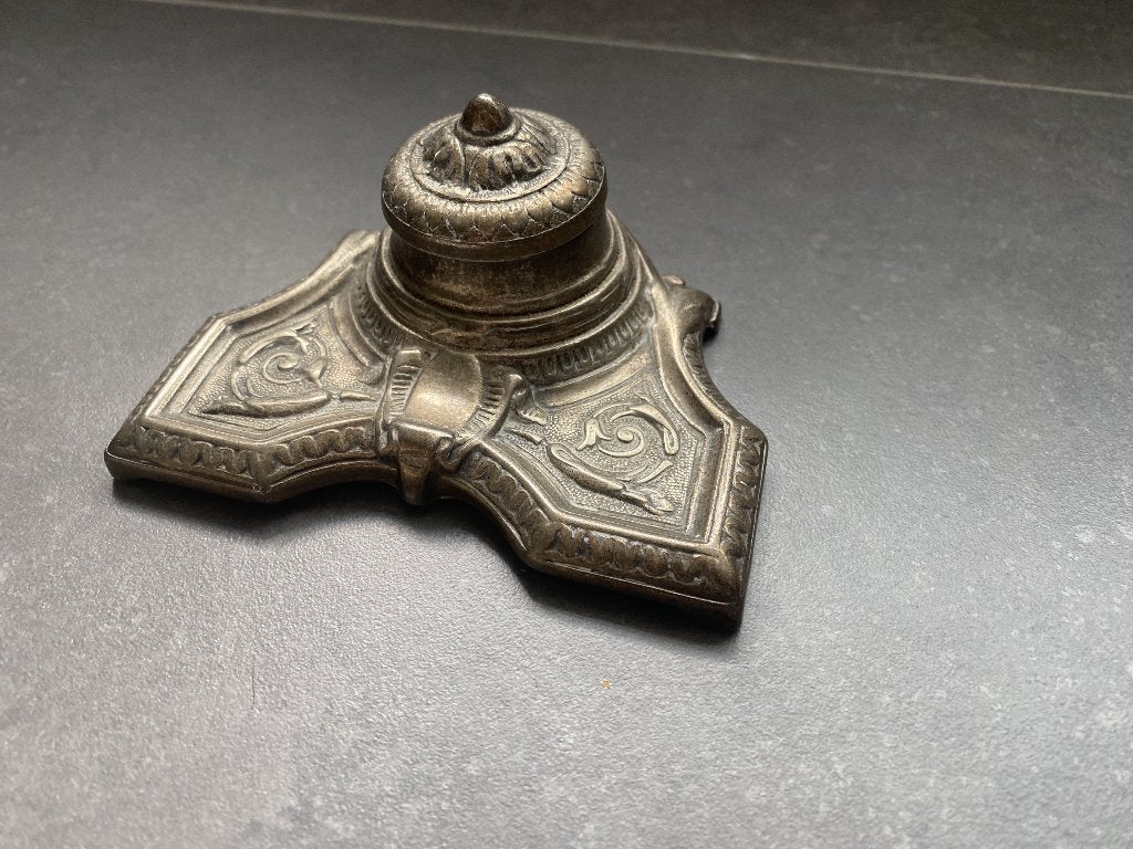 inktpot  metaal  met potje in porselein ca. 1900, Antiek en Kunst, Ophalen of Verzenden