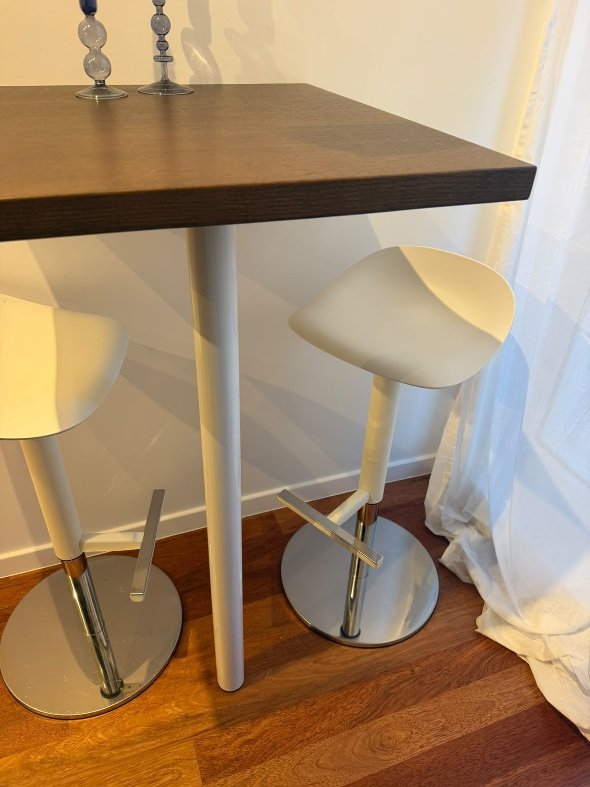 3 pieds de table - 110cm - Tout neuf, Enlèvement, Neuf