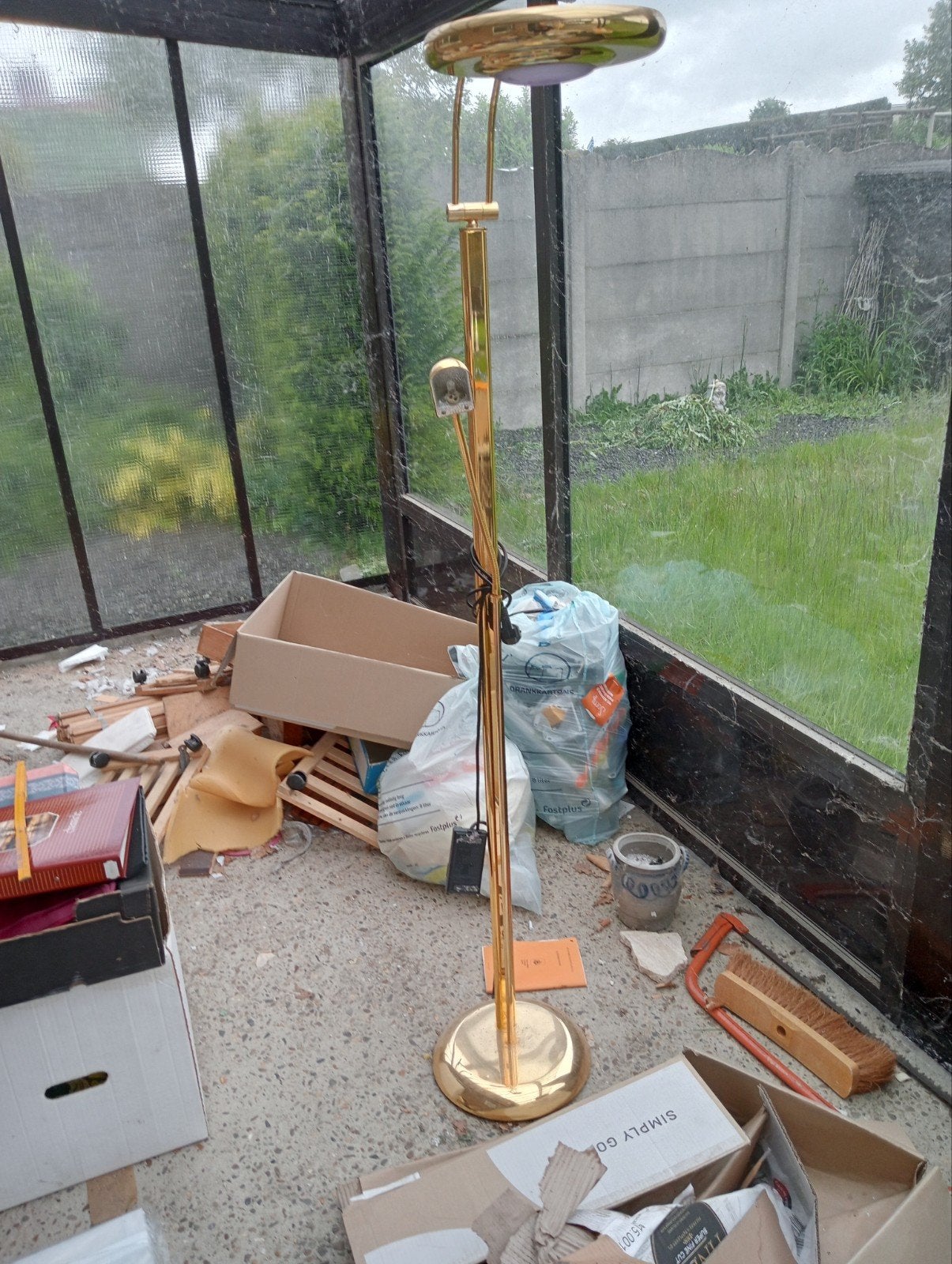 goudkleurige vloerlamp met leeslamp, Ophalen