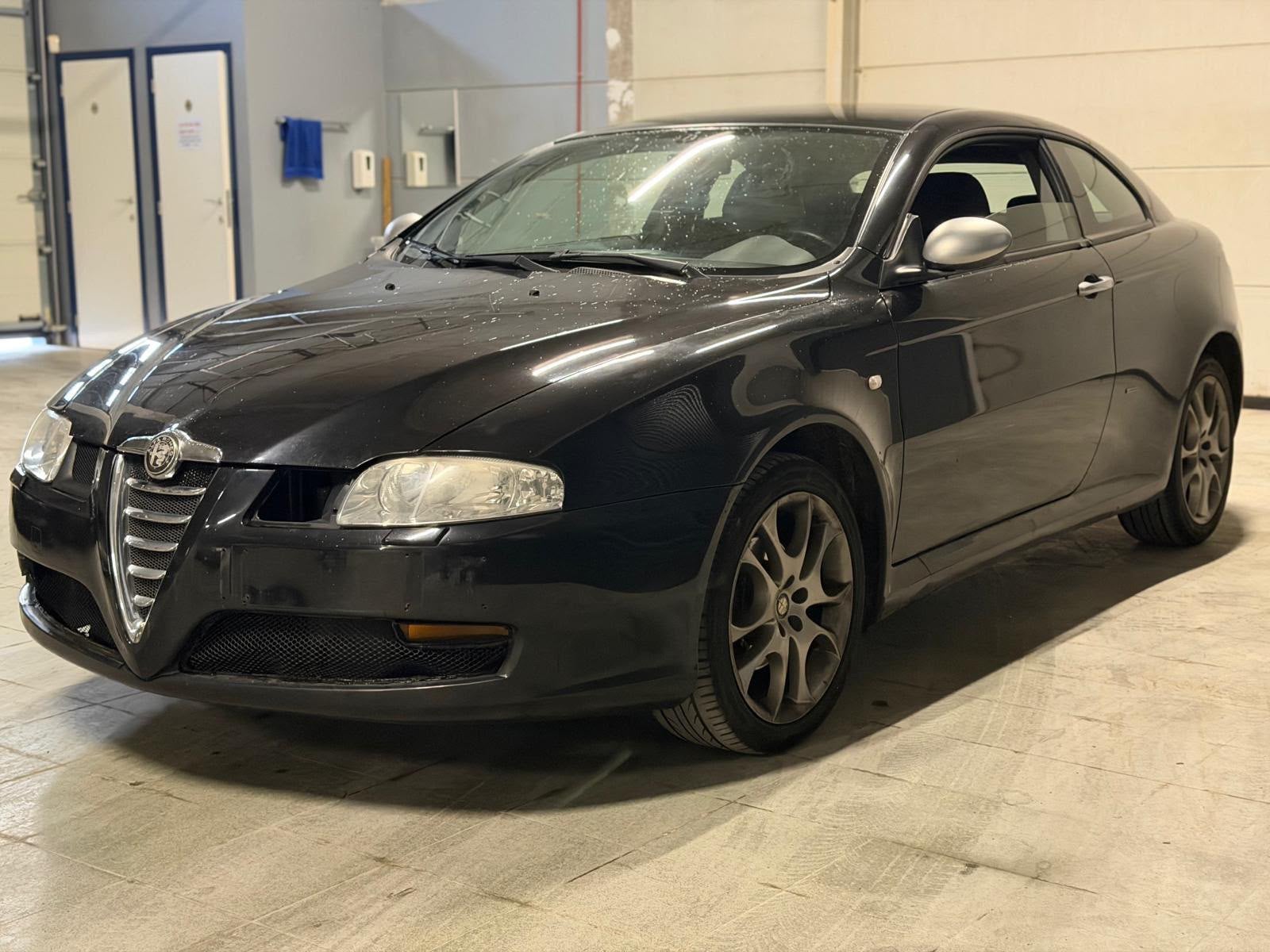 Alfa Romeo GT 1.9 JTD (2010) Euro 4, Autos, Alfa Romeo, Achat, 4 portes, Entreprise, Boîte manuelle