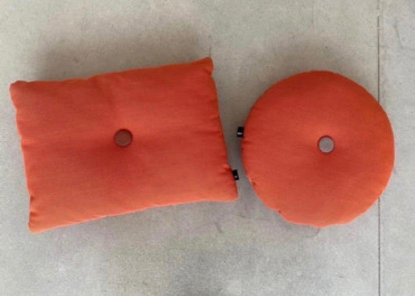 HAY dots kussens, Huis en Inrichting, Ophalen, Zo goed als nieuw, Oranje, Rechthoekig
