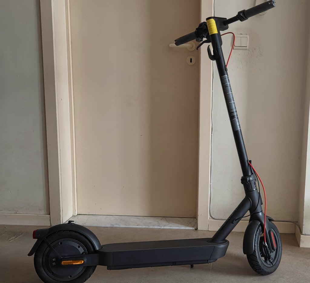 Xiaomi Electric Scooter 4 Pro (2nd Gen), Fietsen en Brommers, Ophalen, Zo goed als nieuw