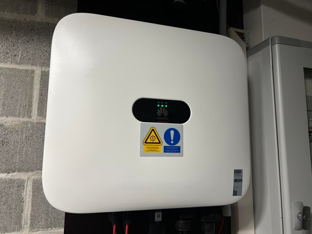 Omvormer Huawei, Doe-het-zelf en Bouw, Ophalen, Zo goed als nieuw