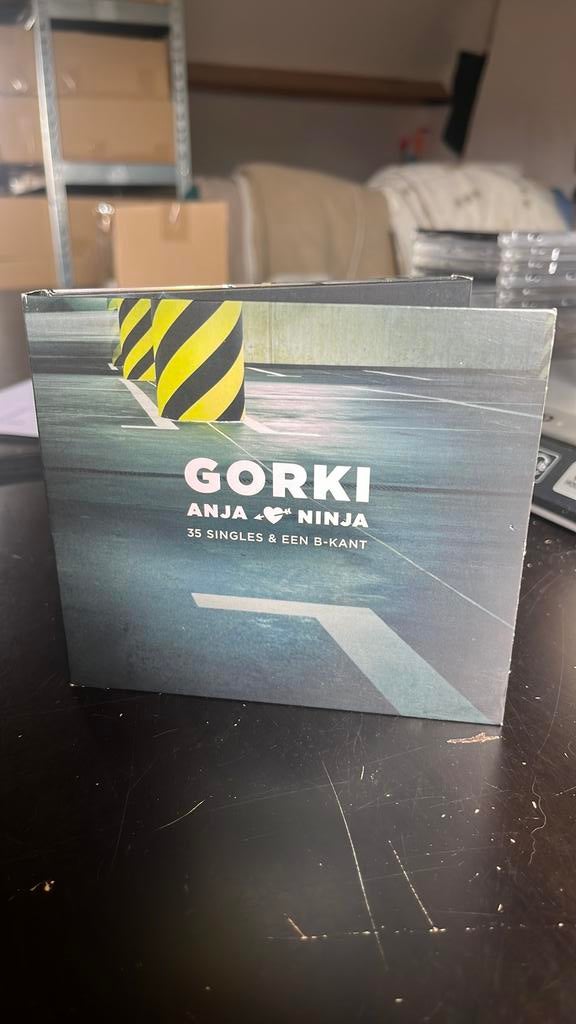 Gorki - Anja Loves Ninja - D2, Envoi, Comme neuf