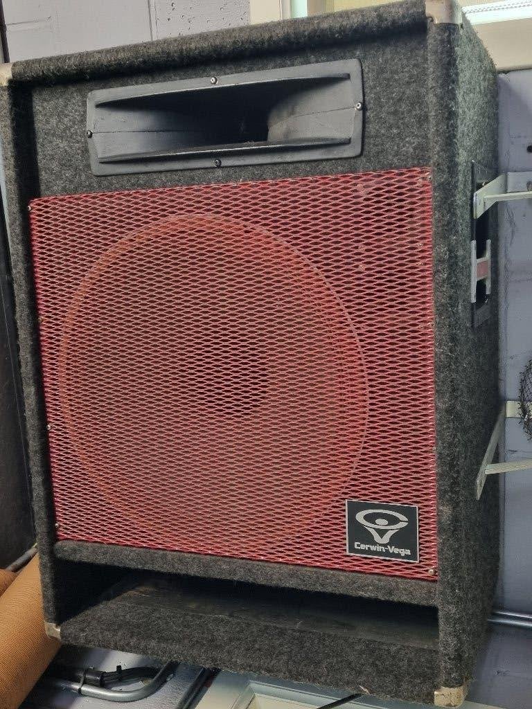 Cerwin Vega V-33 18" 300W Full Range Speakers, Musique & Instruments, Enlèvement, Utilisé, Moins de 500 watts, Sono