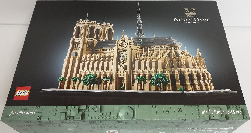 LEGO 21061 Notre-Dame van Parijs – Verhuur, Overige thema's, Lego, Ophalen of Verzenden, Compleet